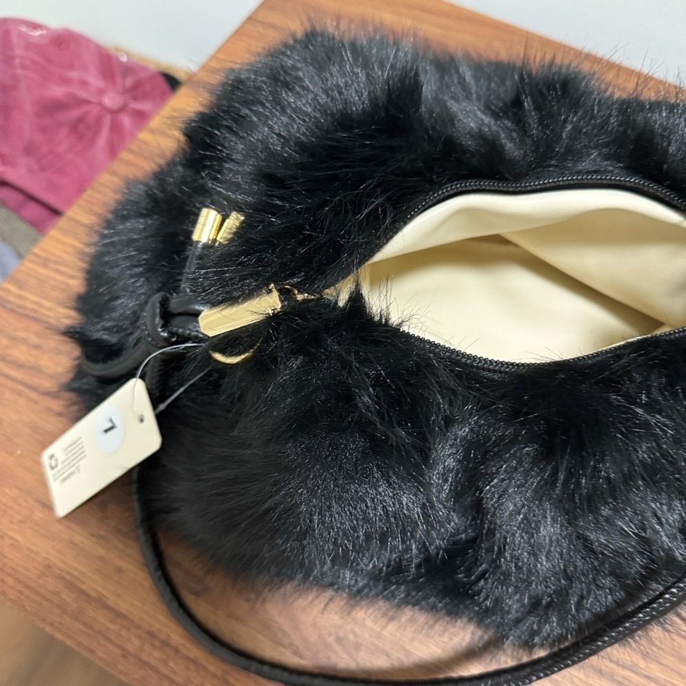 NWT Black Fluffy Faux Fur Shoulder Bag. - Picture 8 of 8